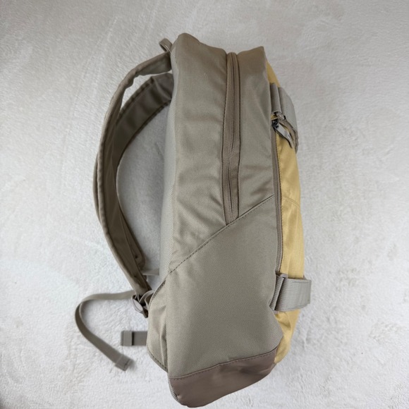 Nike SB Courthouse Backpack Tan Gold Skateboarding Travel Laptop School Bag - Picture 8 of 13